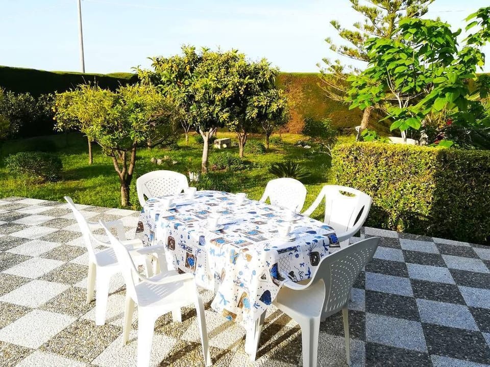 Villa, 3 Bedrooms, Garden View | Outdoor dining