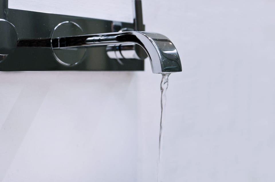 Superior Double Room, City View | Bathroom sink