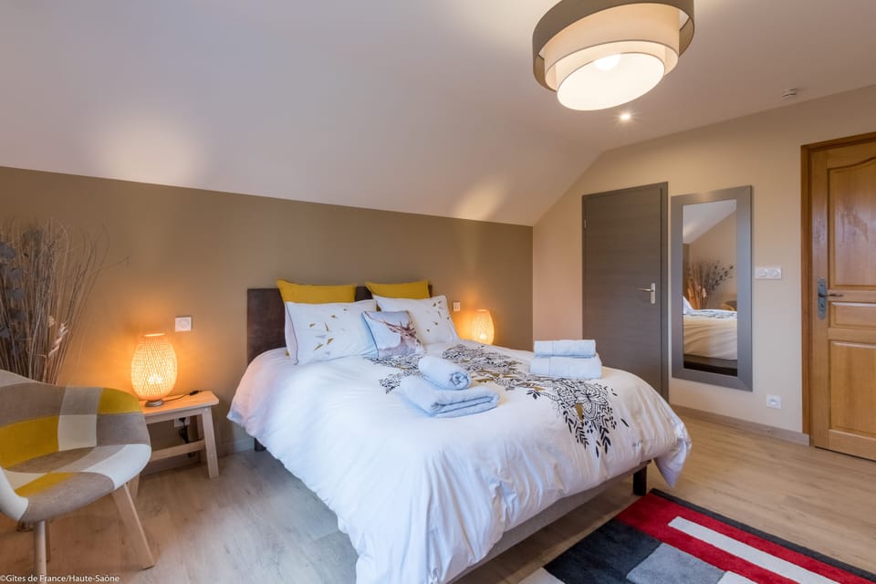 Double Room, Private Bathroom (Chambre Fontainebleau)