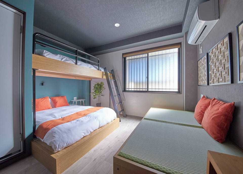 Private Vacation Room for 4 People | Desk, free WiFi