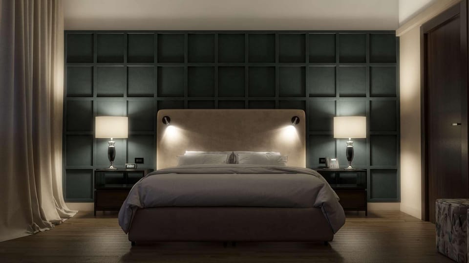 Minibar, in-room safe, desk, laptop workspace