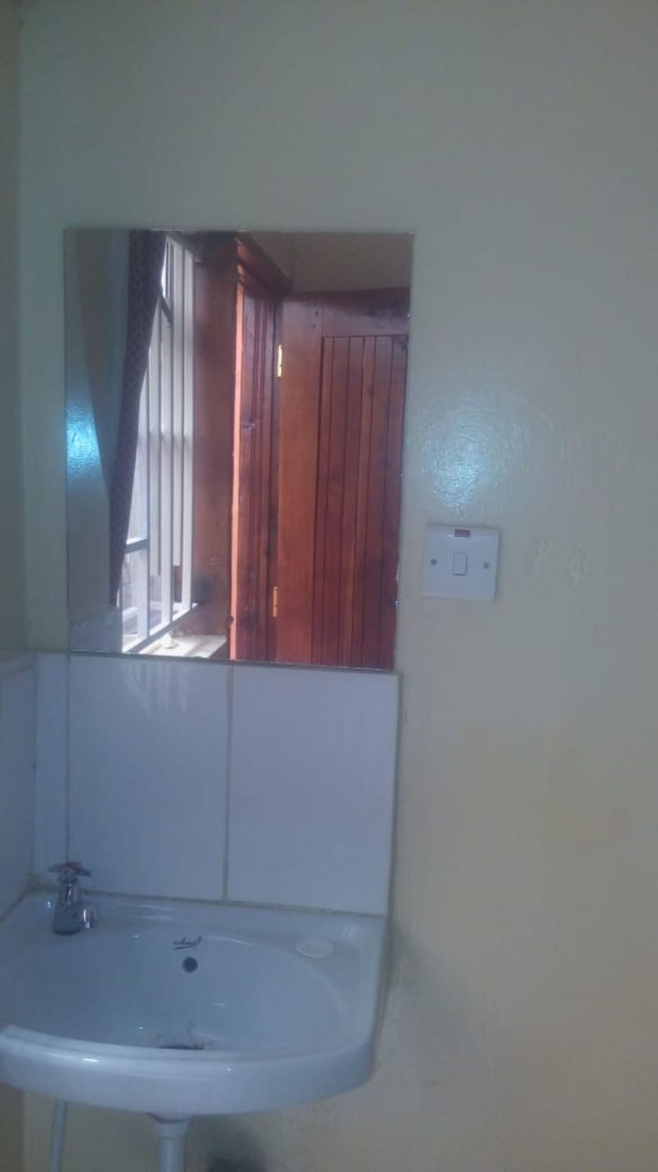 Double Room | Bathroom sink