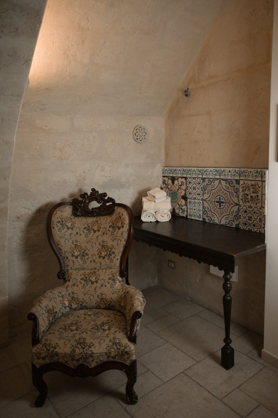 Traditional Double Room | WiFi (free), bed sheets