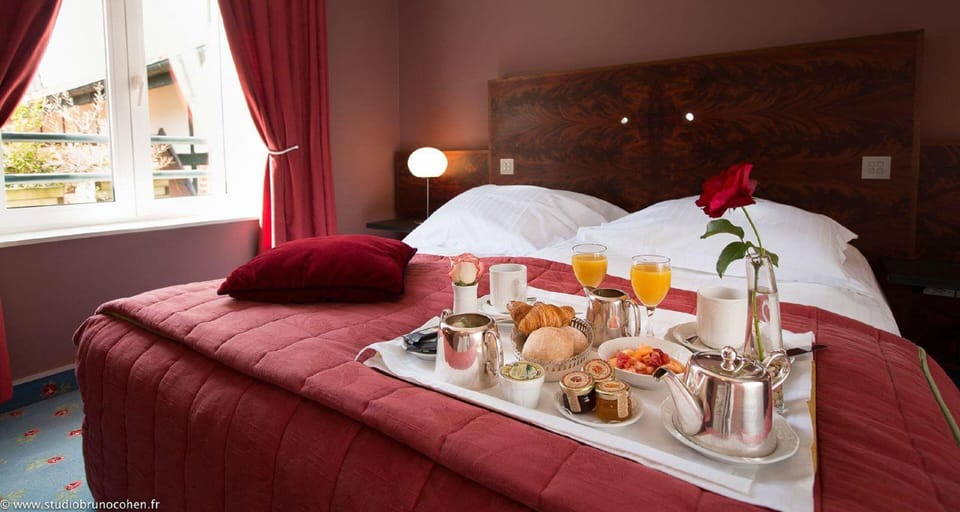 Junior Suite, Non Smoking | 1 bedroom, premium bedding, individually decorated
