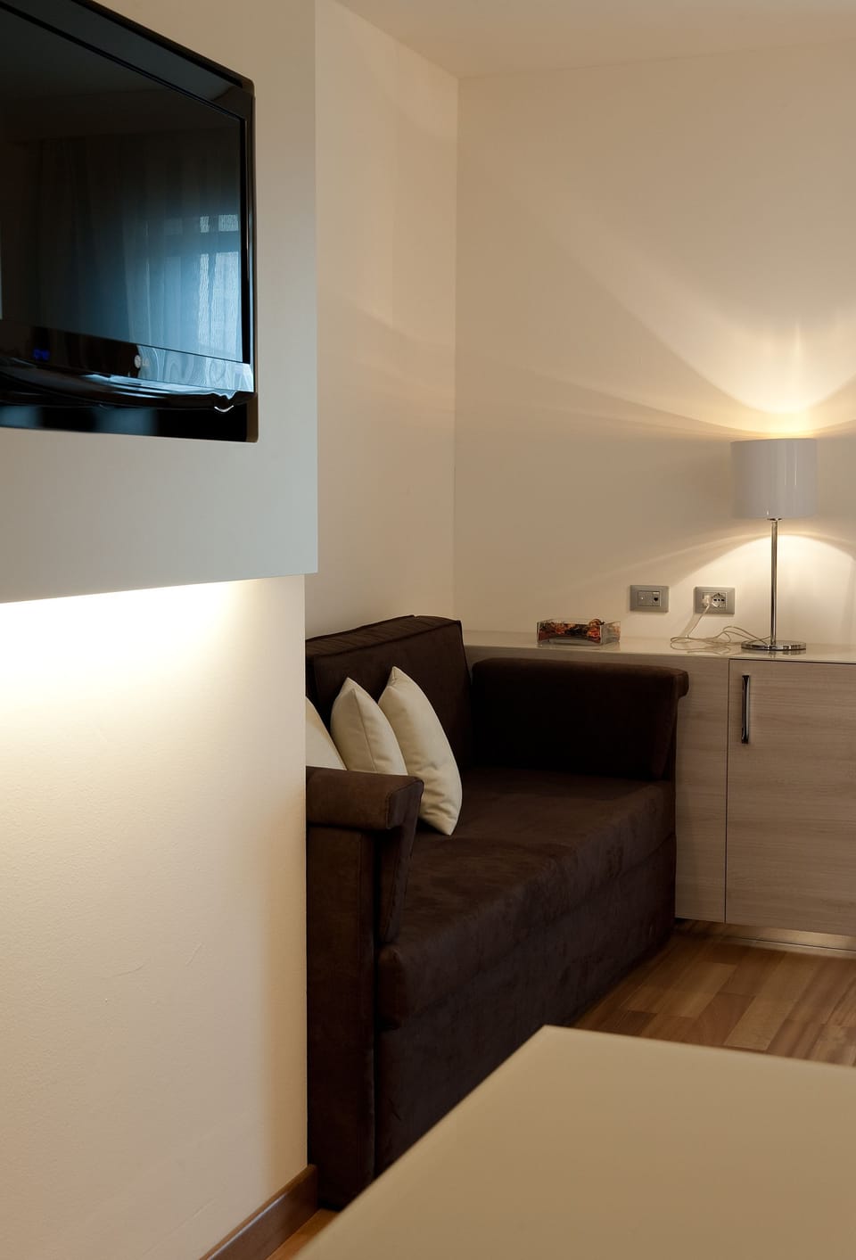 22-inch LCD TV with digital channels, TV