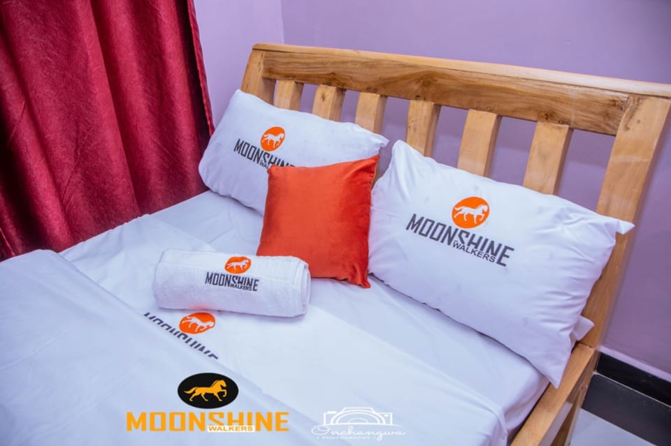 Deluxe Double Room | Desk, free WiFi, bed sheets