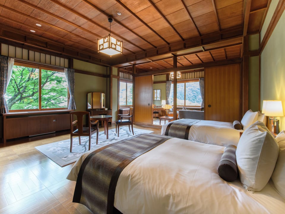 FLOWER PALACE HERITAGE ROOM | Premium bedding, in-room safe, desk, iron/ironing board