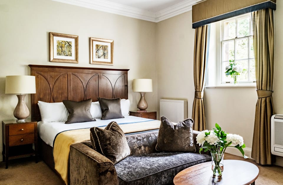 Superior Double Room | In-room safe, desk, blackout drapes, iron/ironing board