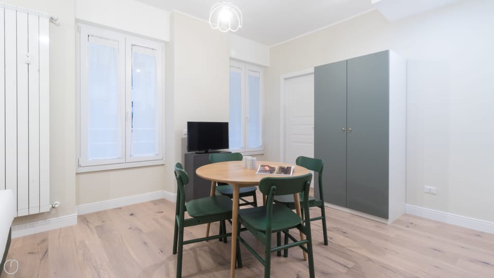 Apartment (1 Bedroom) | Interior