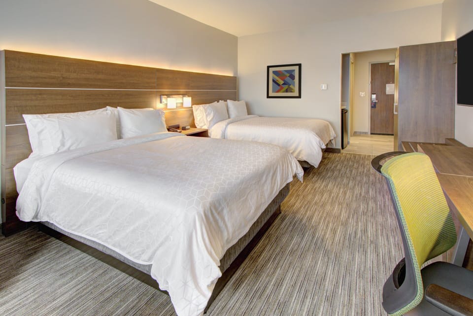 In-room safe, blackout drapes, iron/ironing board, free WiFi