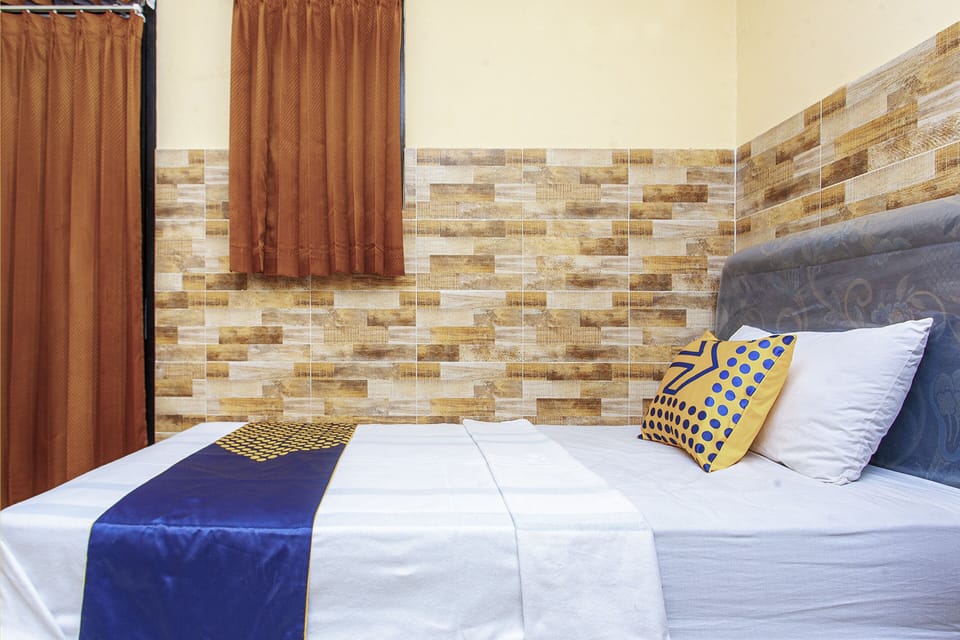 Basic Twin Room | Desk, free WiFi