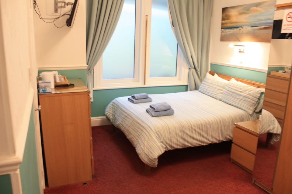 Suite, Ensuite ( Sleeps 3)