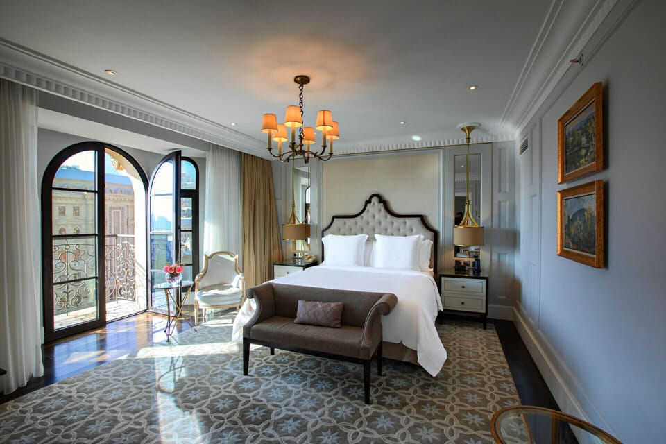 Suite, 2 Bedrooms, Non Smoking (Panoramic) | Hypo-allergenic bedding available, minibar, in-room safe, desk