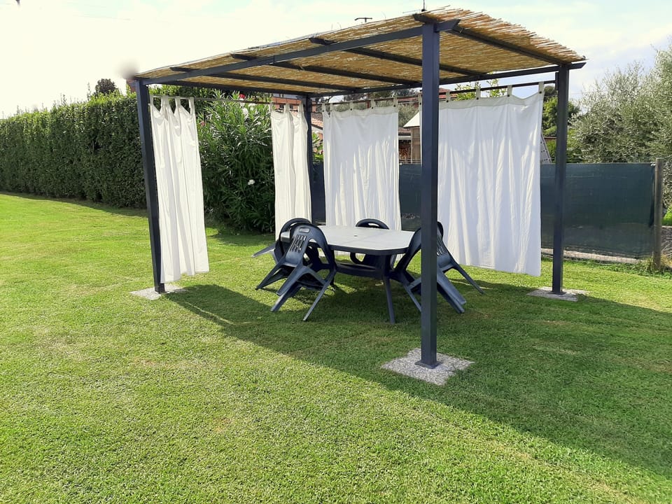 Villa, 3 Bedrooms, Accessible, Smoking | Outdoor dining