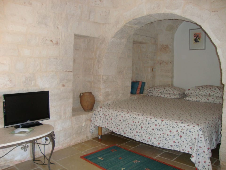 Design Double Room, 1 Bedroom, Private Bathroom (Trullo Alcova) | Premium bedding, down comforters, individually furnished, desk