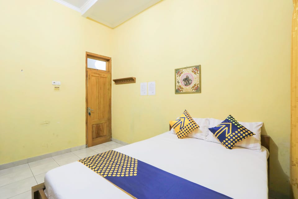 Double Room | Free WiFi, bed sheets
