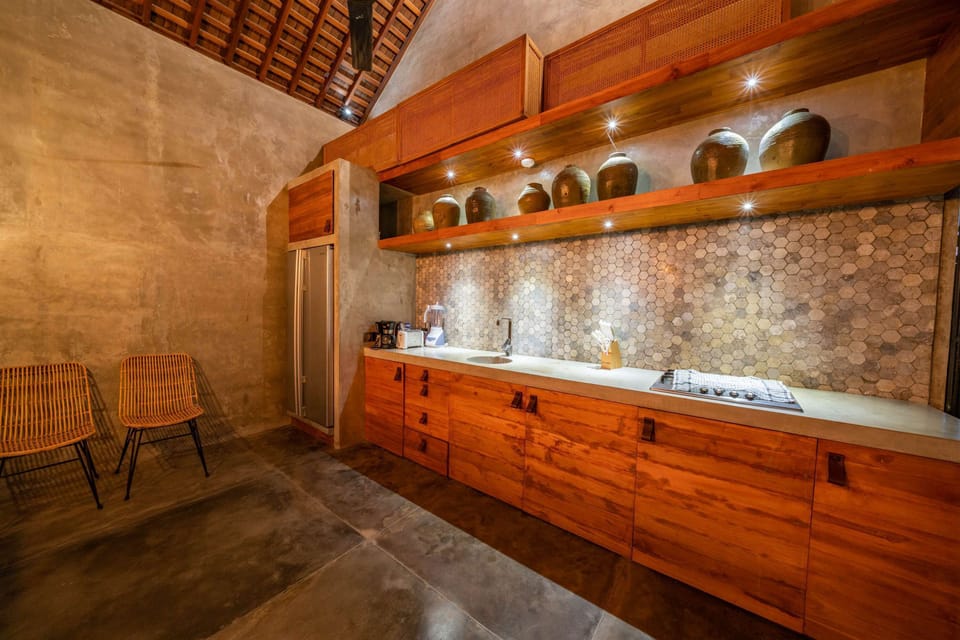 Villa, 3 Bedrooms | Private kitchenette | Fridge, microwave, stovetop, cookware/dishes/utensils