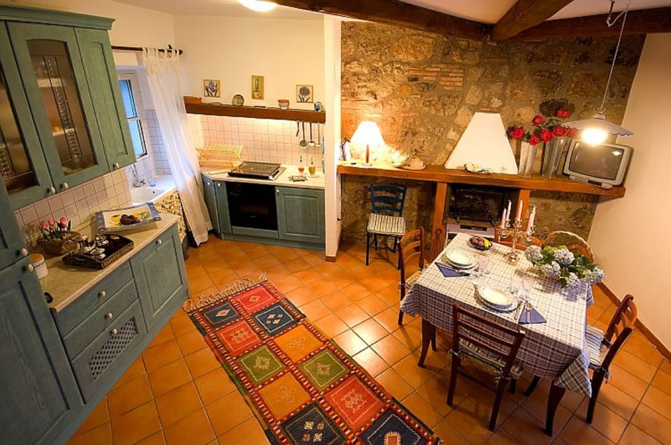 House, 1 Bedroom, Fireplace, Mountain View | Interior