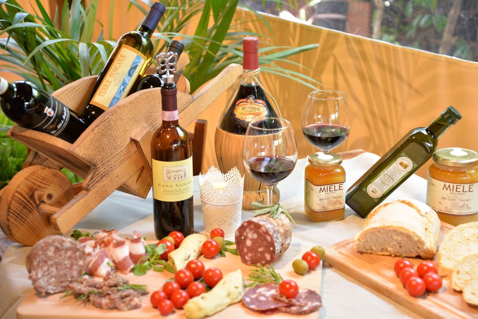 Apartment, 1 Bedroom, Smoking, Balcony | Food and drink