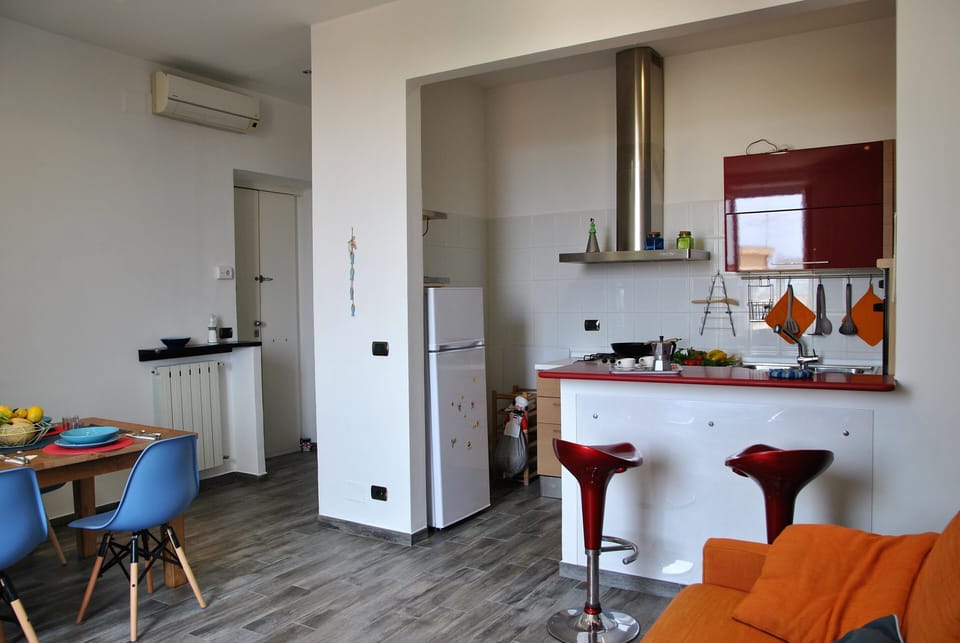 House, 2 Bedrooms, Balcony, City View | Interior