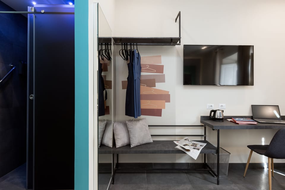 Deluxe Double or Twin Room | Egyptian cotton sheets, premium bedding, down comforters