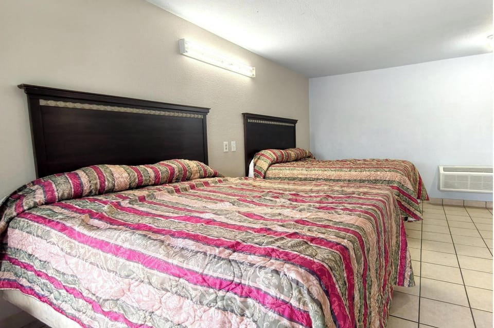 Room, 2 Queen Beds, Non Smoking | Iron/ironing board