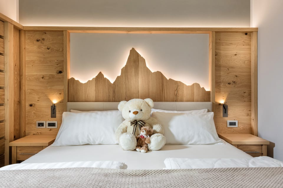 Junior Room | Minibar, desk, soundproofing, free WiFi