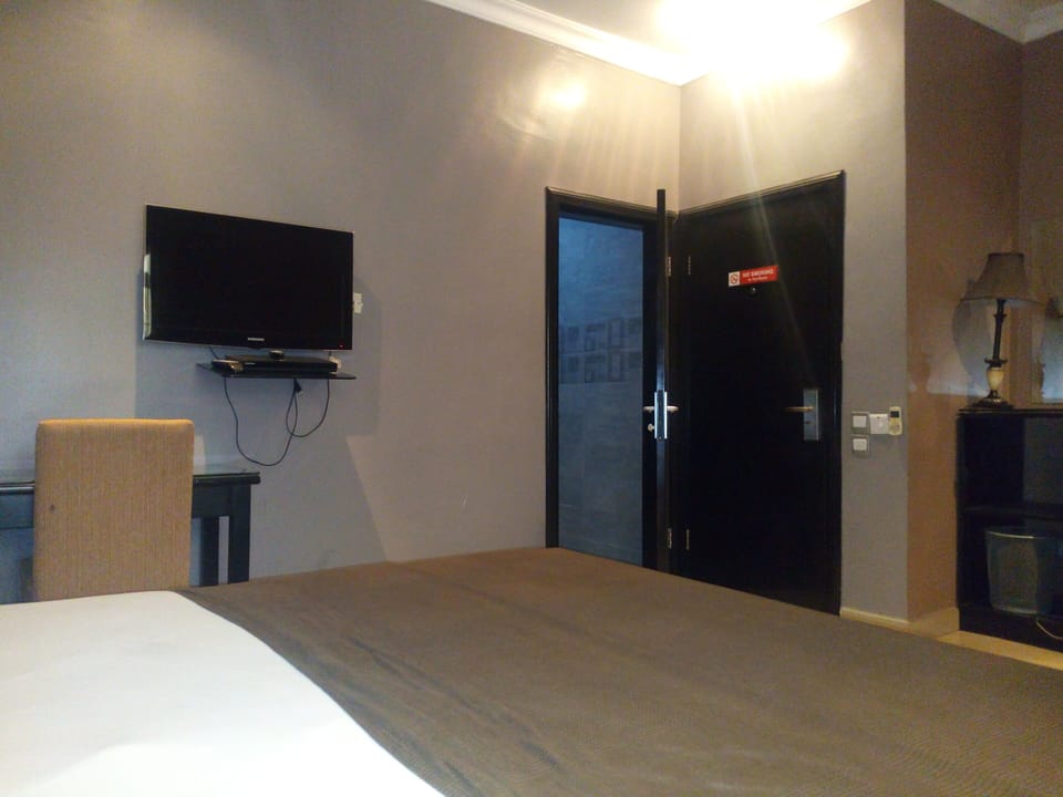 Luxury Room | Desk, free WiFi