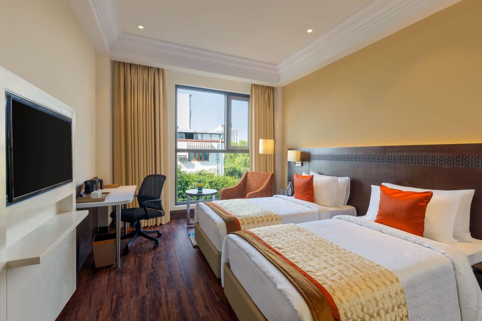 LUXE TWIN ROOM | Premium bedding, in-room safe, desk, blackout drapes