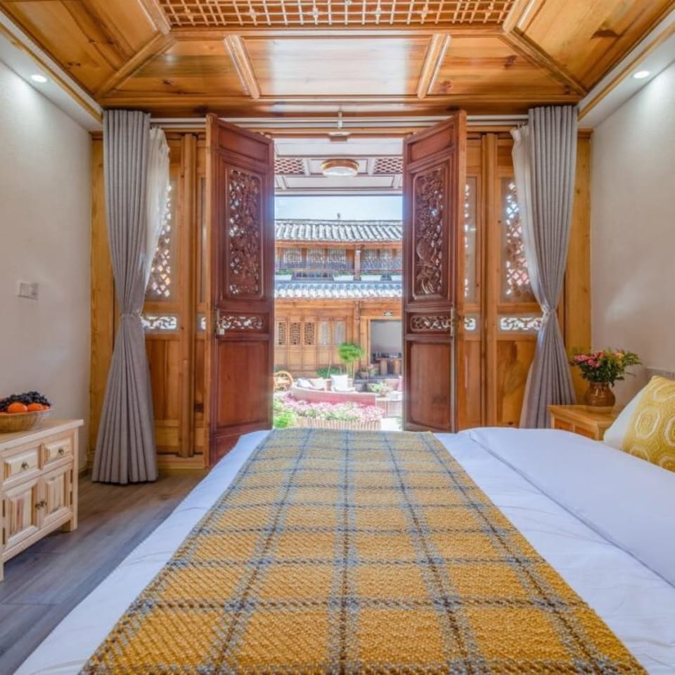 Traditional Double Room | Desk, blackout drapes, WiFi (free)
