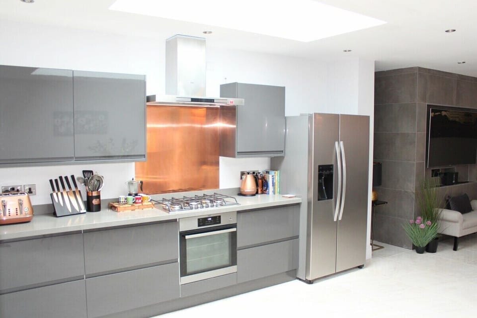 House, Private Bathroom (CG) | Shared kitchen | Full-size fridge, microwave, oven, stovetop