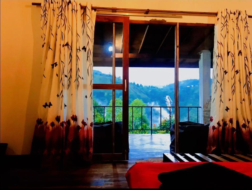 Standard Double Room | Desk, free WiFi