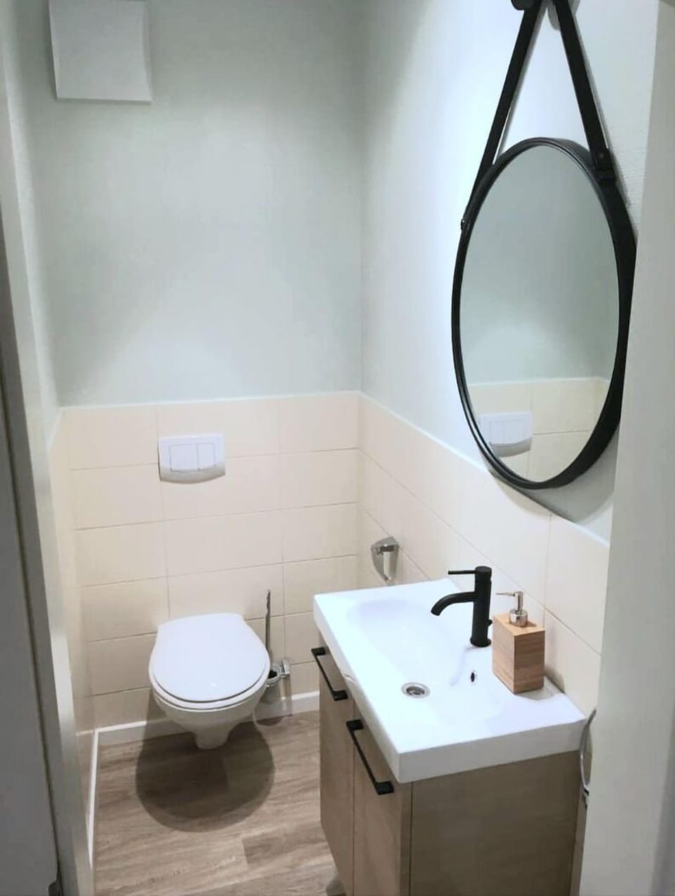 Luxury Large 4 Beds, 3 Balconies, 110 m2 - Parking Apartment in Luxembourg