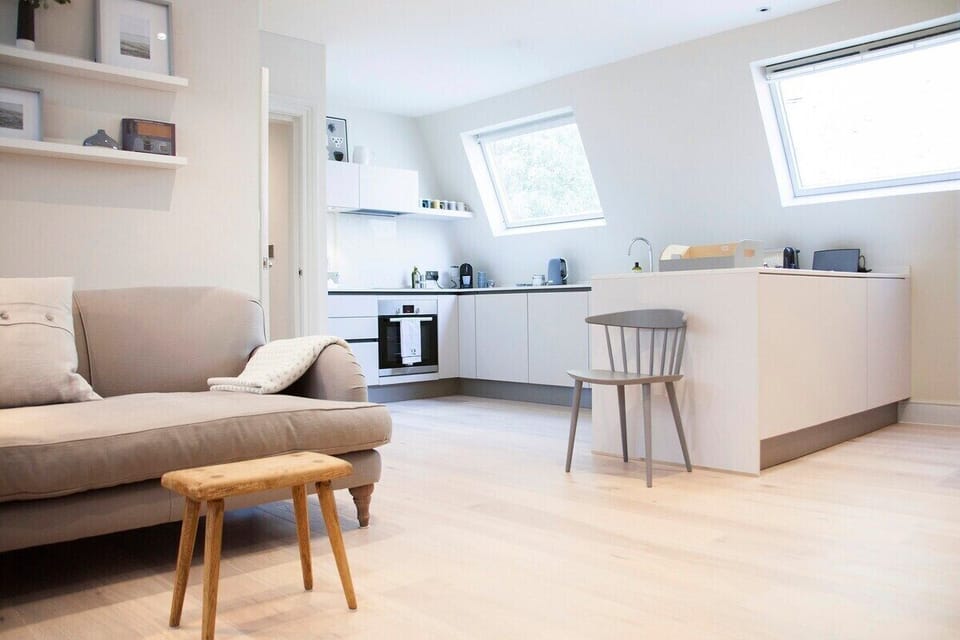Basic Apartment, Private Bathroom (WST) | Lounge
