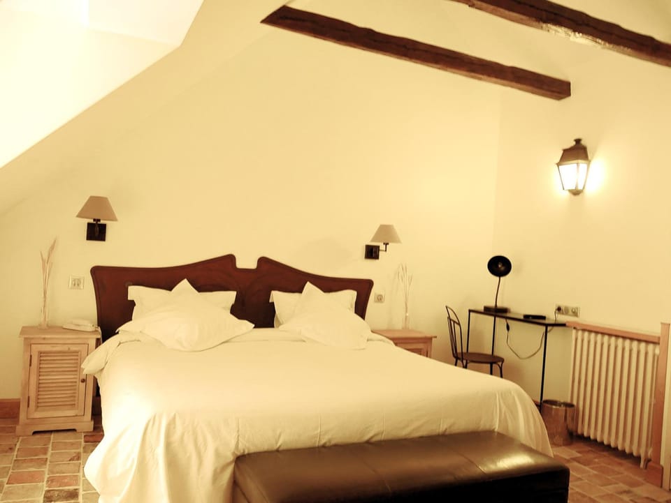 Comfort Double Room | Minibar, in-room safe, desk, rollaway beds