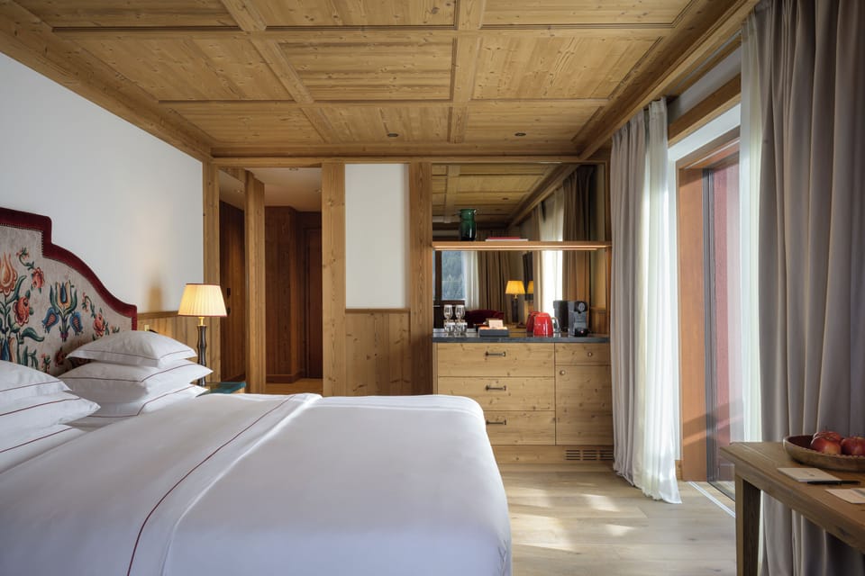 Deluxe Room, Multiple Beds | Premium bedding, down comforters, minibar, in-room safe