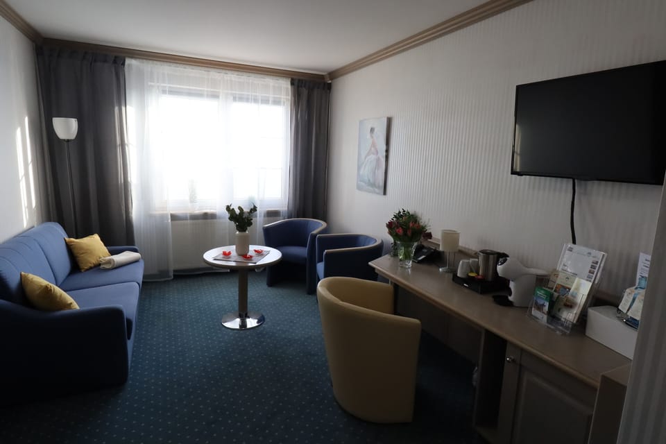 Deluxe Double Room | Individually furnished, desk, laptop workspace, iron/ironing board