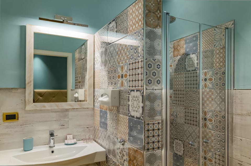 Family Room, City View | Bathroom | Combined shower/tub, hair dryer, bidet, towels