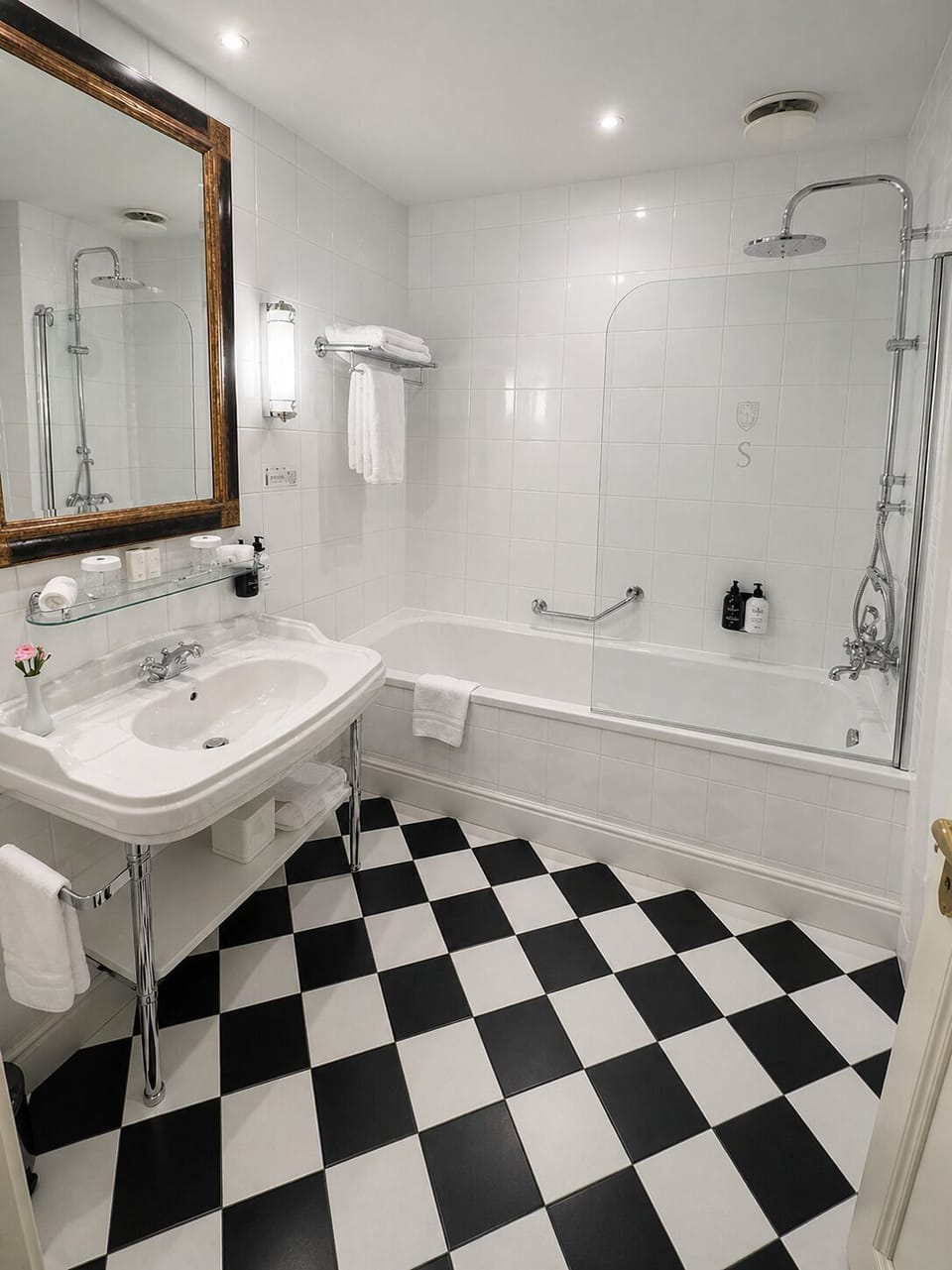 Combined shower/tub, free toiletries, hair dryer, bathrobes
