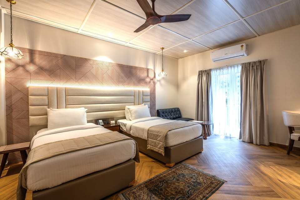 Executive Room | Premium bedding, memory foam beds, in-room safe, desk