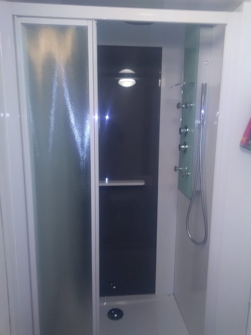 Comfort Double Room, 1 Double Bed, Private Bathroom | Bathroom shower