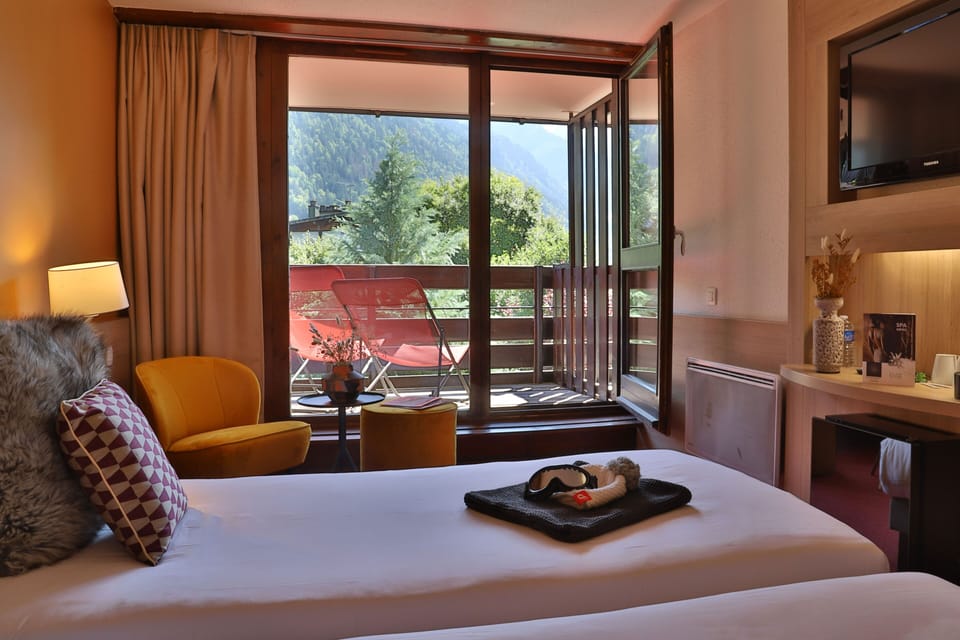 Premium bedding, free WiFi, bed sheets