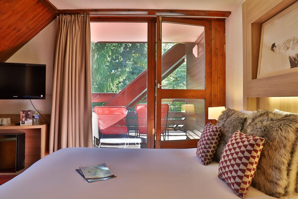 Premium bedding, free WiFi, bed sheets