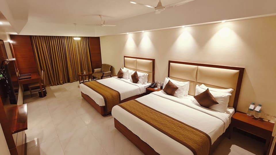 Luxury Suite | Egyptian cotton sheets, premium bedding, down comforters, pillowtop beds