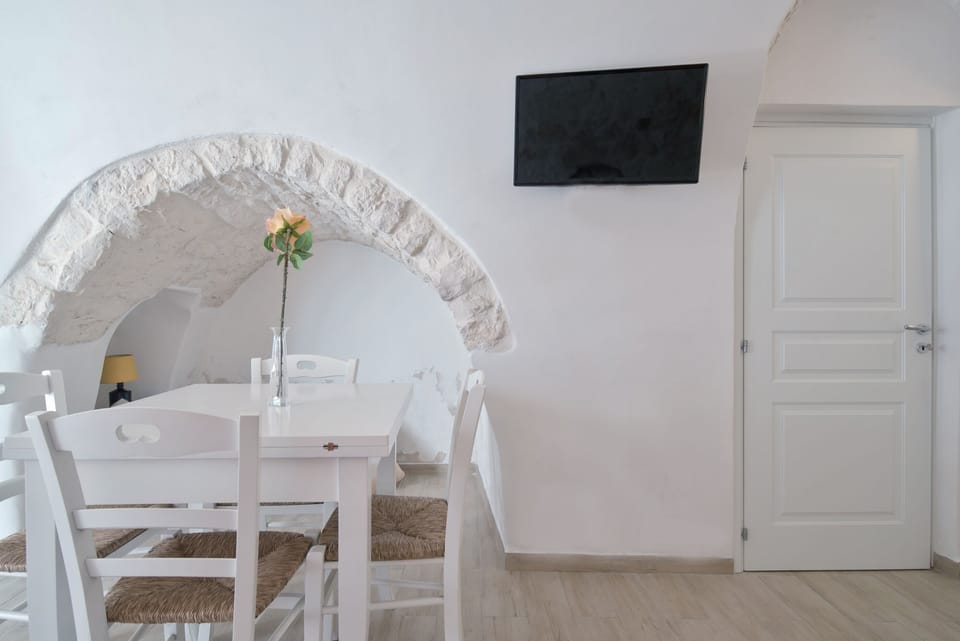 Apartment, 1 Bedroom | In-room dining