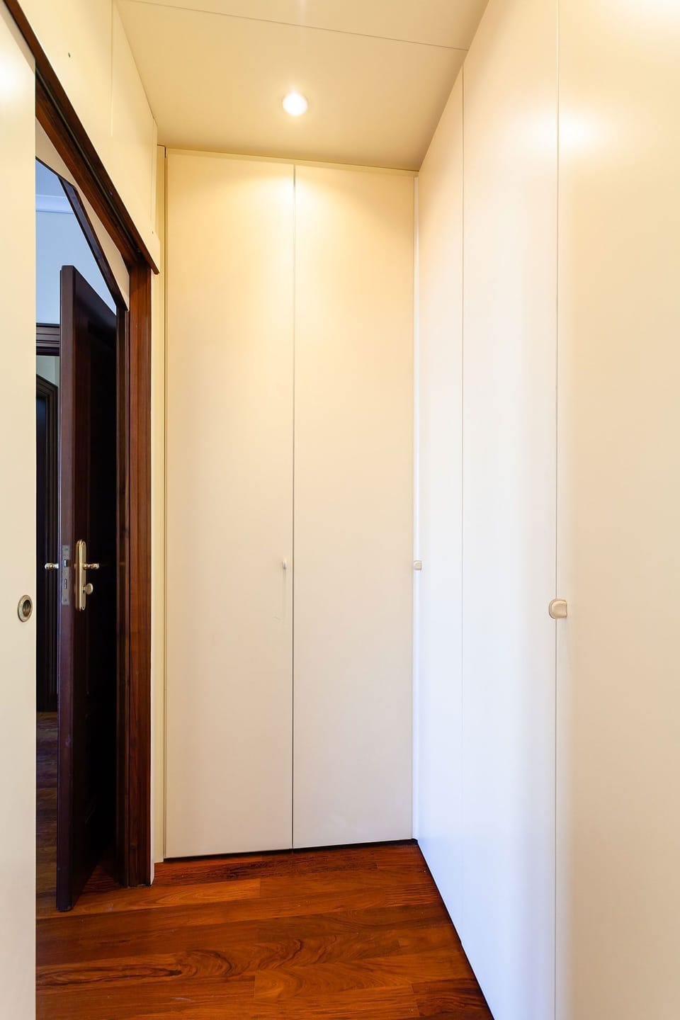 Cottage | 4 bedrooms, desk, iron/ironing board, bed sheets
