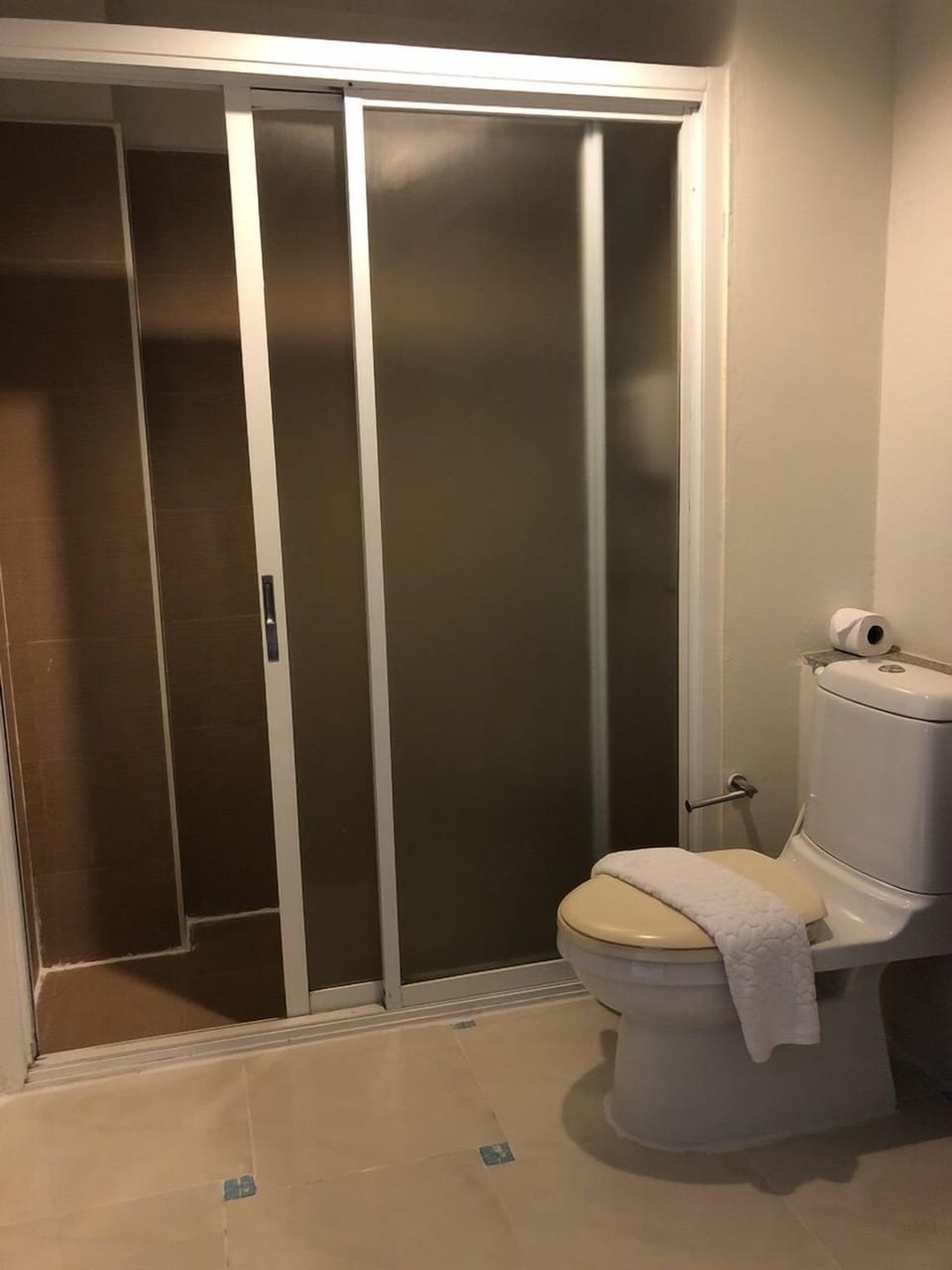 Standard Double Room | Bathroom | Bidet, towels