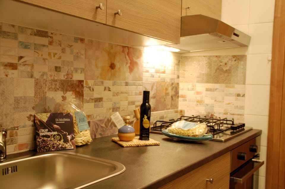 Deluxe Apartment, City View | Private kitchen | Espresso maker