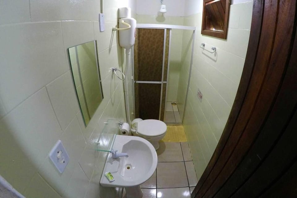Shower, towels