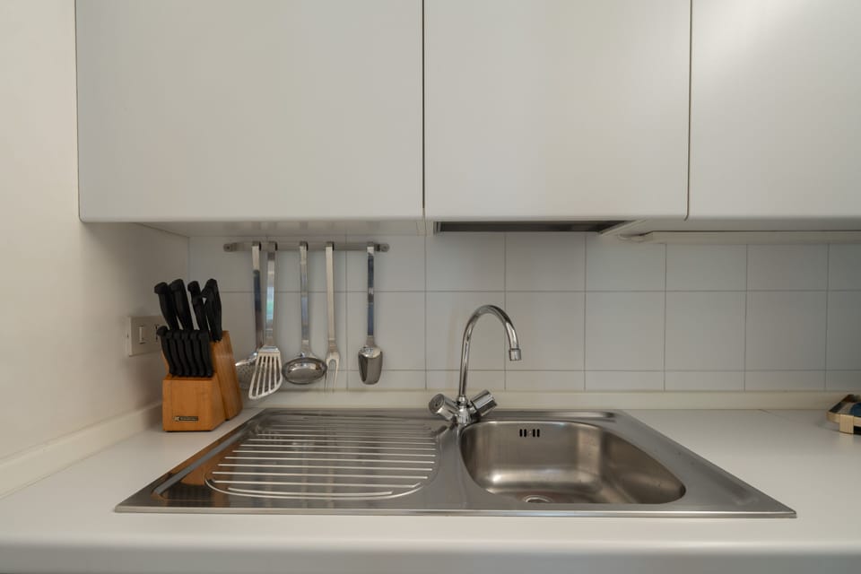 Apartment, 1 Bedroom | Private kitchen | Full-size fridge, oven, stovetop, dishwasher